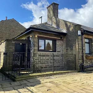 Unique Victorian Stable Conversion Apartment Halifax